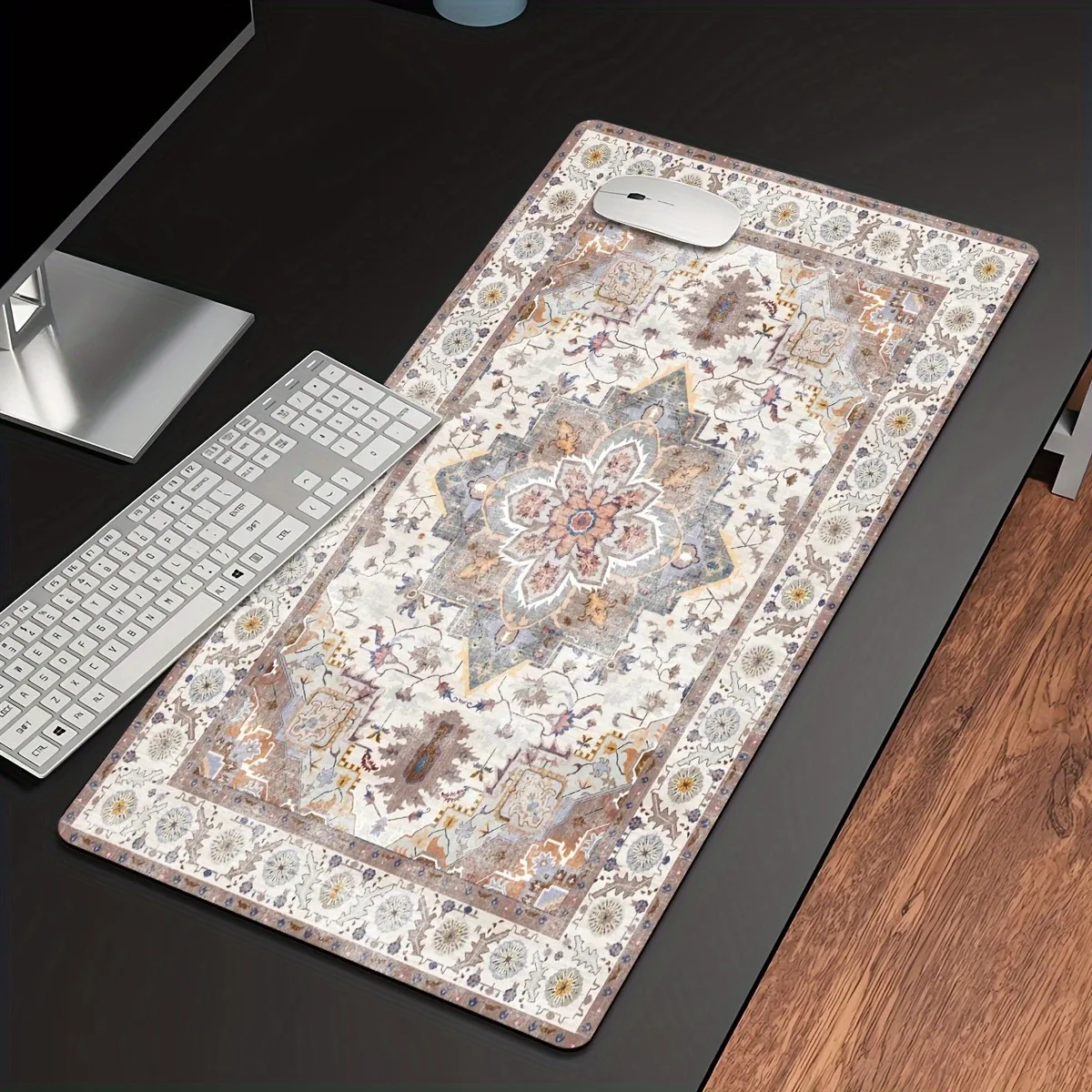 Vintage Persian Themed Rubber  - Vintage Gaming Accessories recensione e prezzo