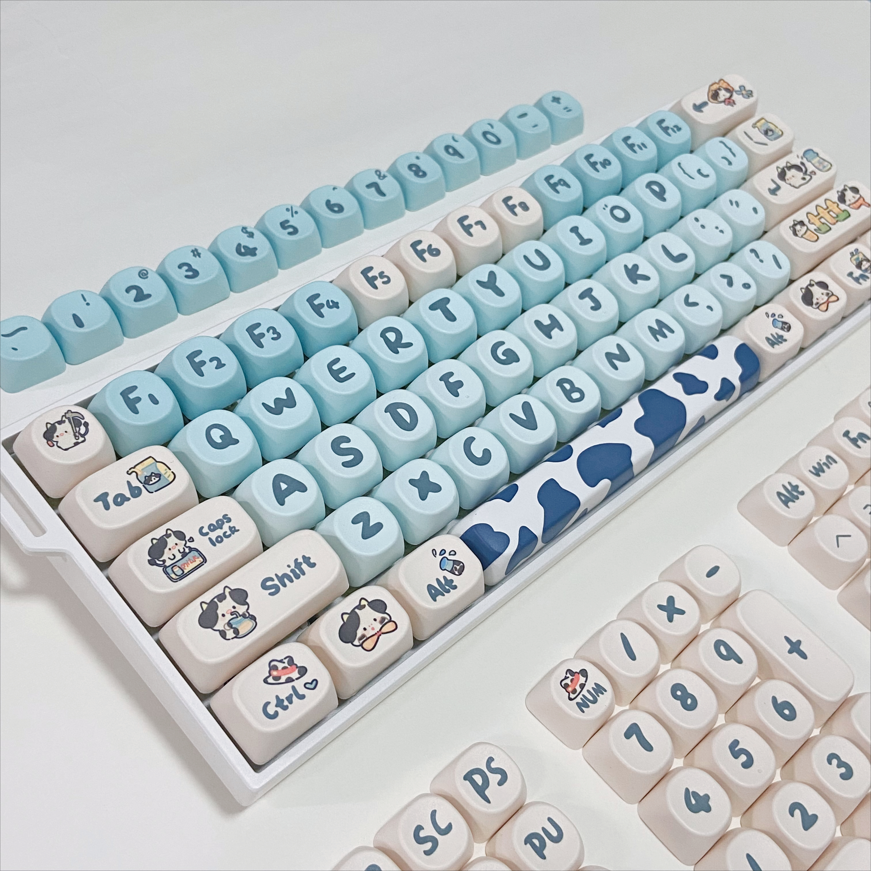Blue Cow Keycaps for Mechanica - Gaming Accessories Cute recensione e prezzo